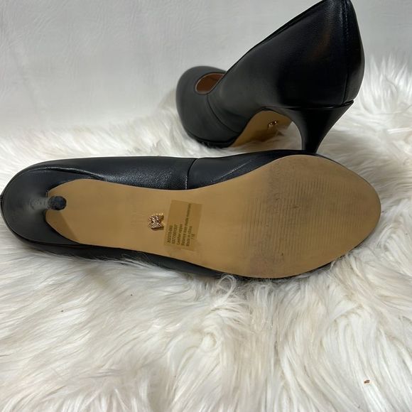 Victoria Secret Rounded Toe  Leather Stilettos Size 11 Medium - Picture 6 of 6